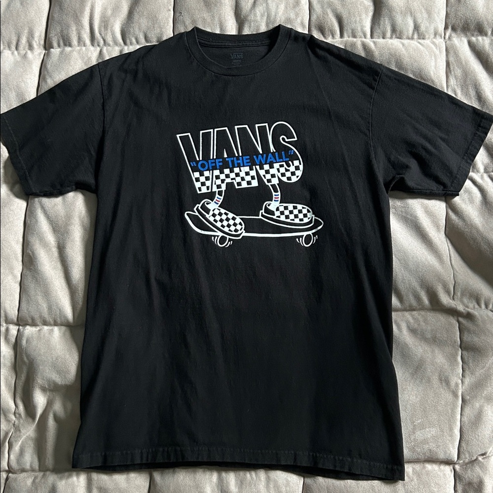 Vans men’s black tee checkered skateboard feet size medium